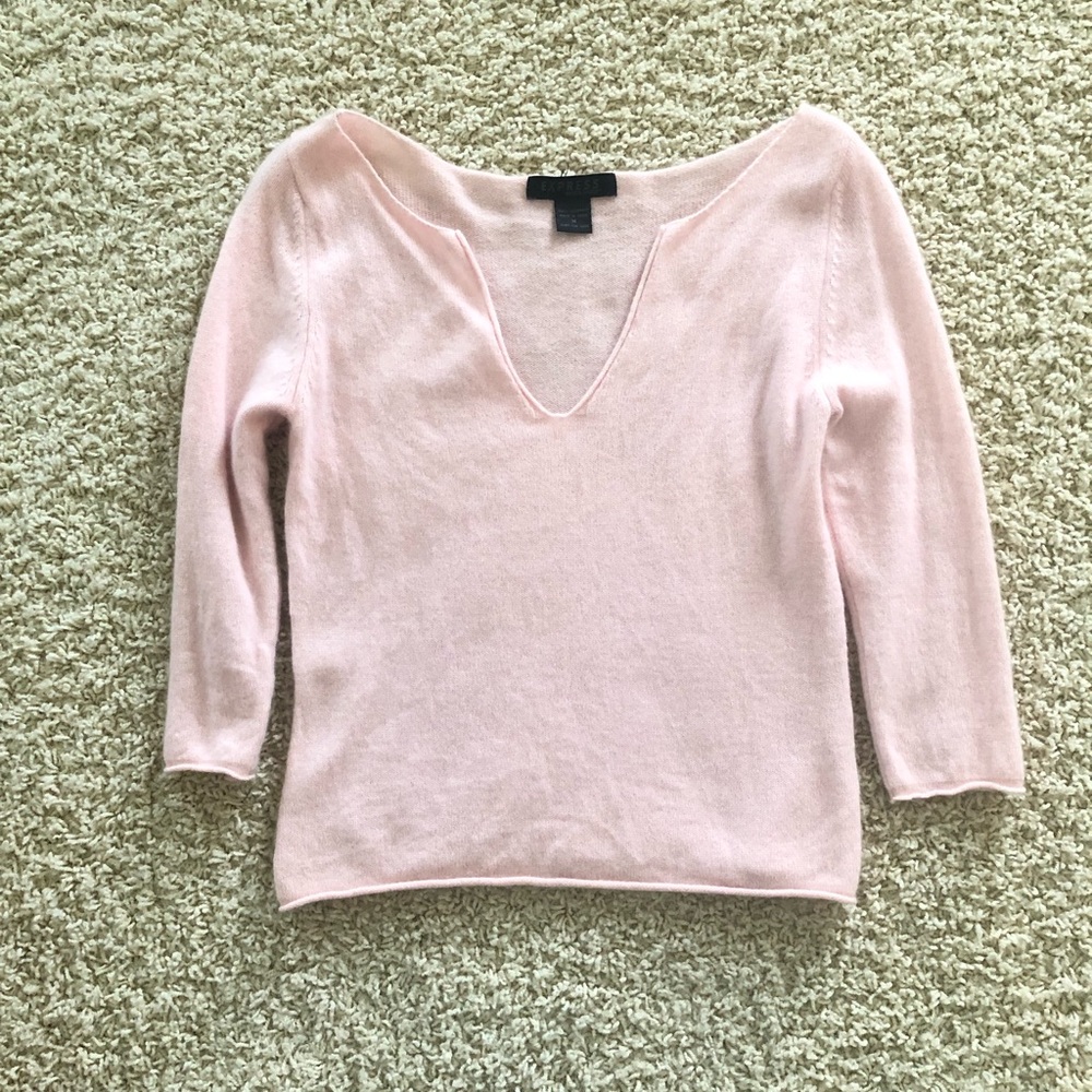 Vintage Express cashmere sweater in pink.